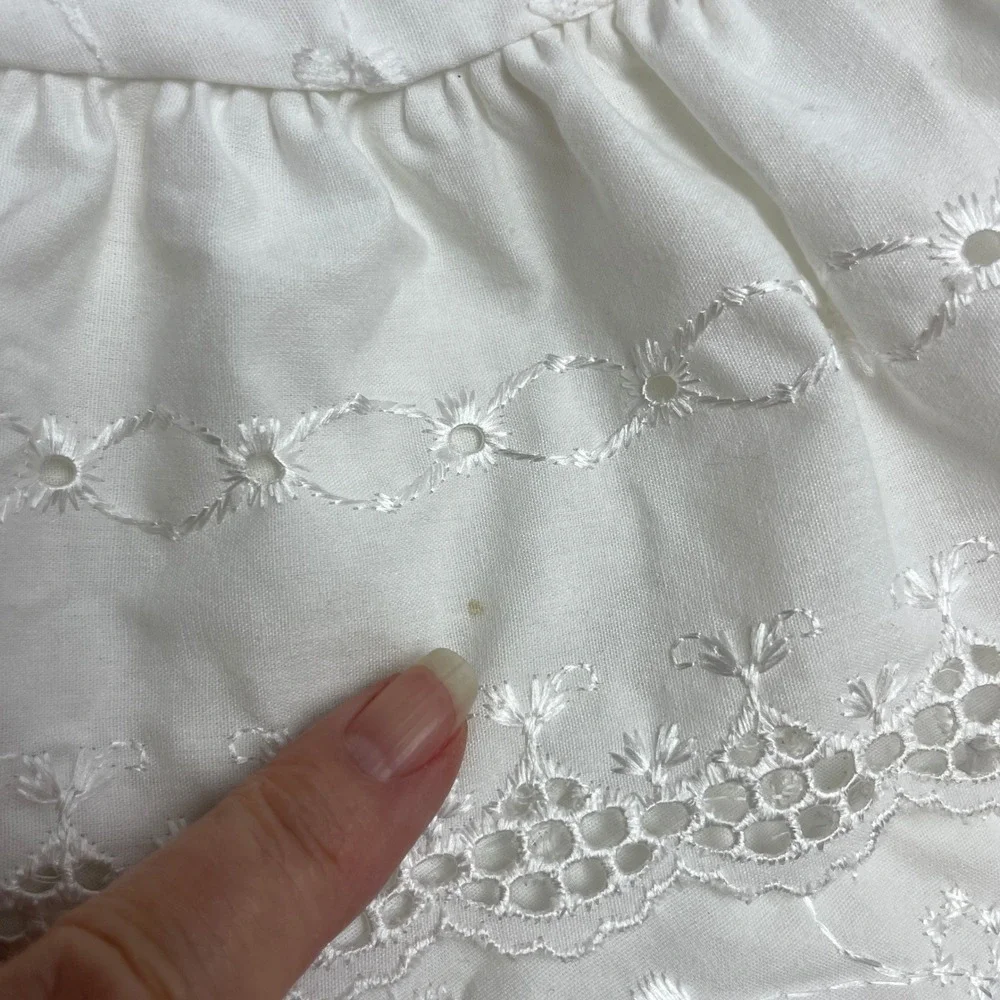 Eyelet Ruffle Round Tablecloth Size 70
